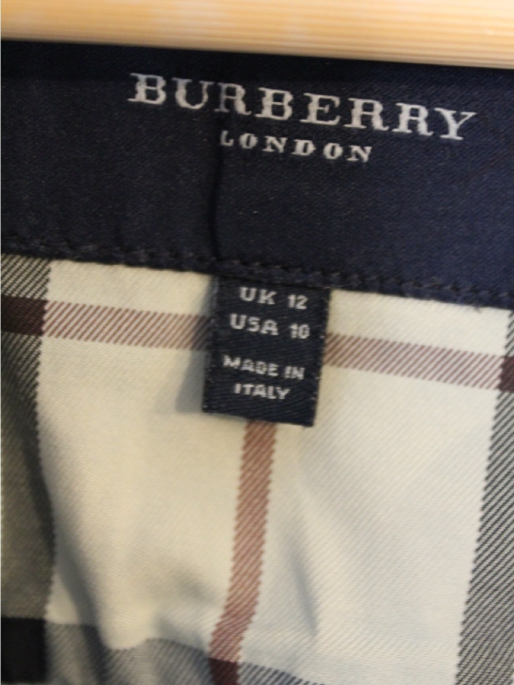 Burberry Jean Jacket sz 10, rarely worn - Picture 2 of 6